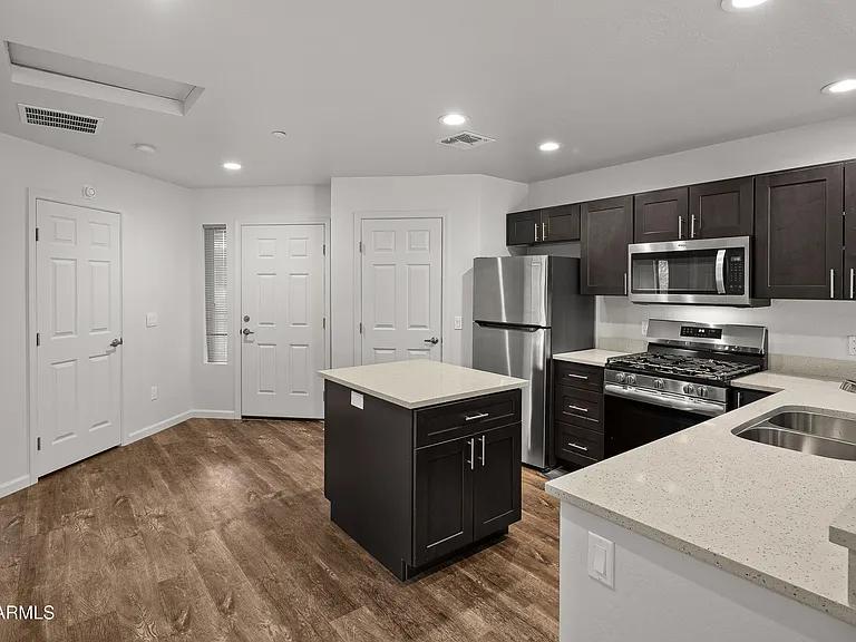 1426 Kestrel Cir #1426 — Photo 3