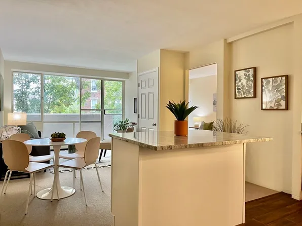 29 Concord Ave APT 312, Cambridge, MA 02138