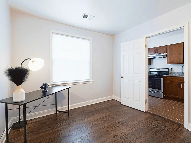 Loch Raven Village Apartments — Photo 32