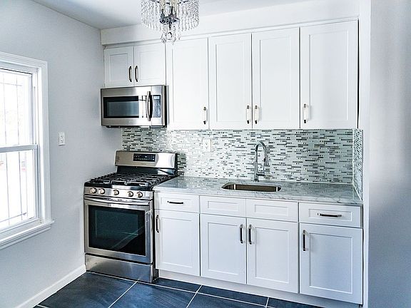 5th image of 94-05 75th St #1