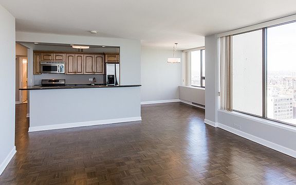 4th image of 2800 N Lake Shore Dr APT 2801