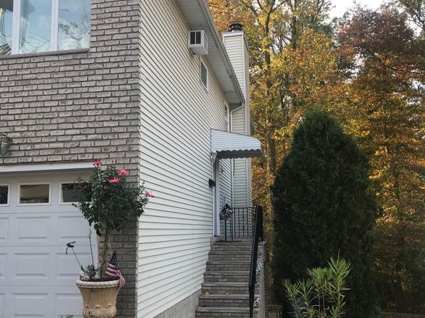 101 Edgegrove Ave #2