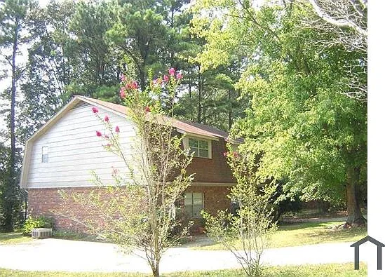 2 bed, 1200 sqft, $1,500 — Photo 2