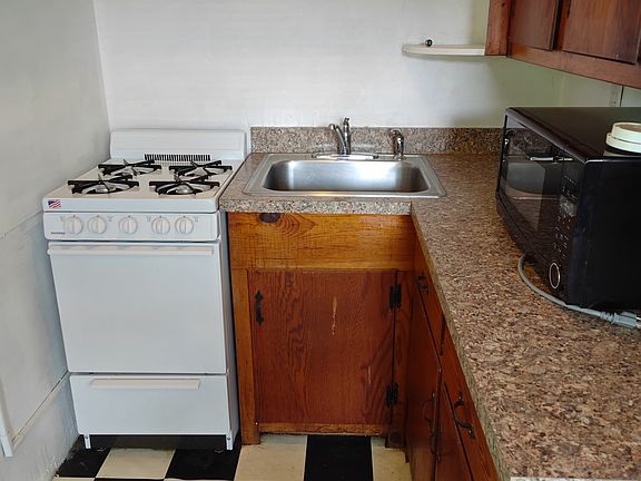 3rd image of 213 E Ocean View Ave APT 3
