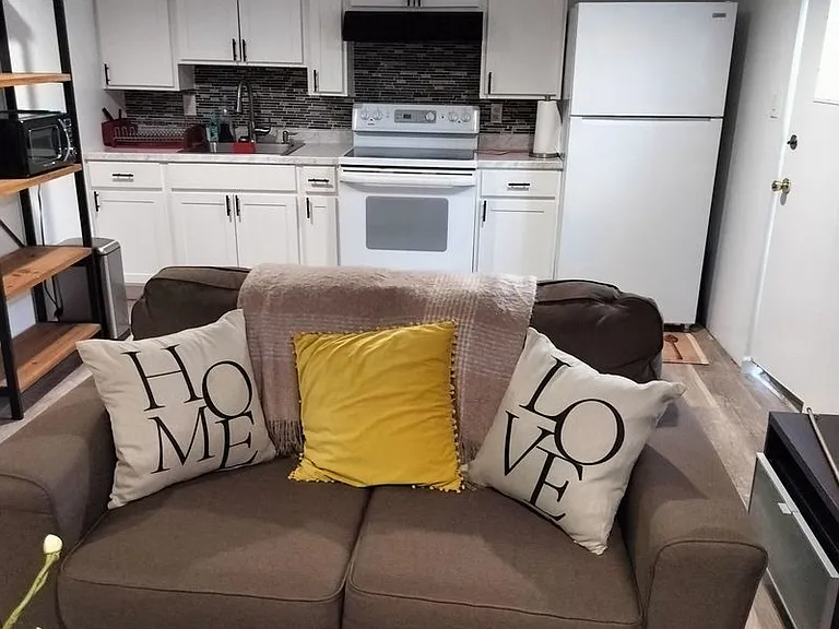 508 Forest View Rd — Photo 6