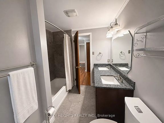 5th image of 1487 Jalna Blvd