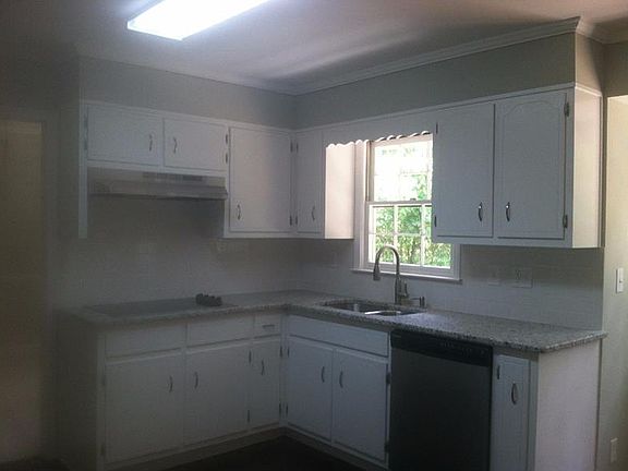 4th image of 2877 Ravenwood Dr