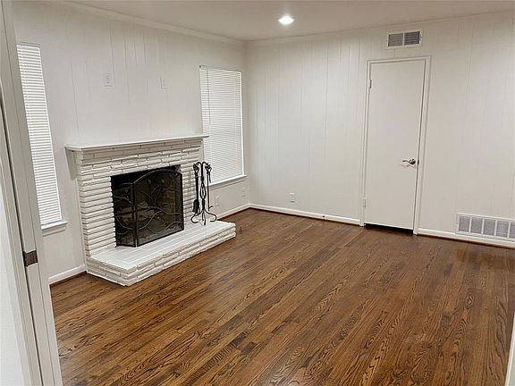 4th image of 606 Northill Dr