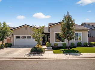 678 Capstone Way S, Madera, CA