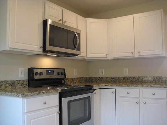 BRAND NEW CUSTOM CABINETS