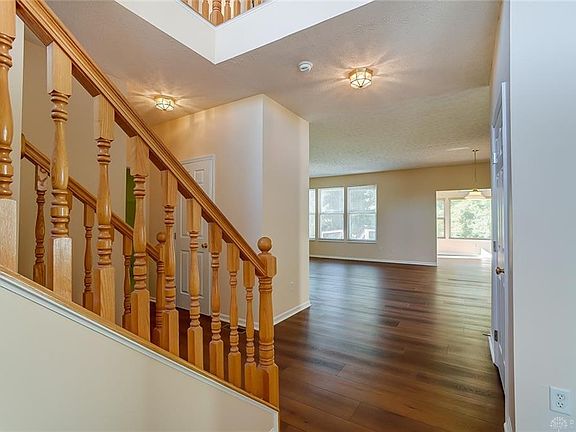 5th image of 1194 Yankee Woods Dr