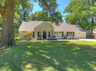 4616 S Columbia Ave, Tulsa, OK 74105