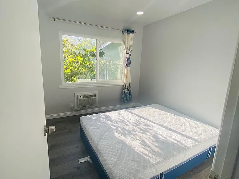 1618 S Towner St — Photo 1