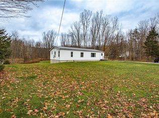 2741 Lamson Rd, Phoenix, NY 13135