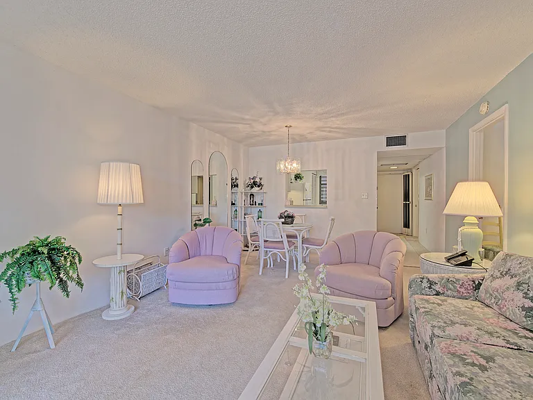 144 Pinehurst Dr — Photo 9