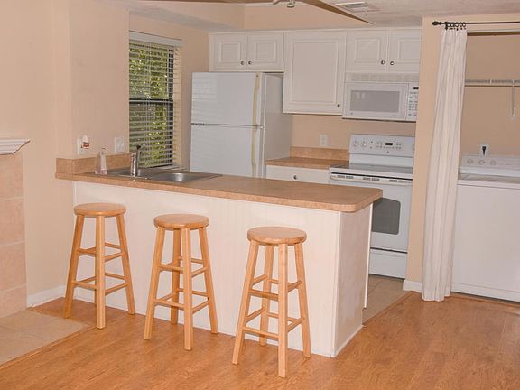 5th image of 100 Fairway Park Blvd Unit 2002