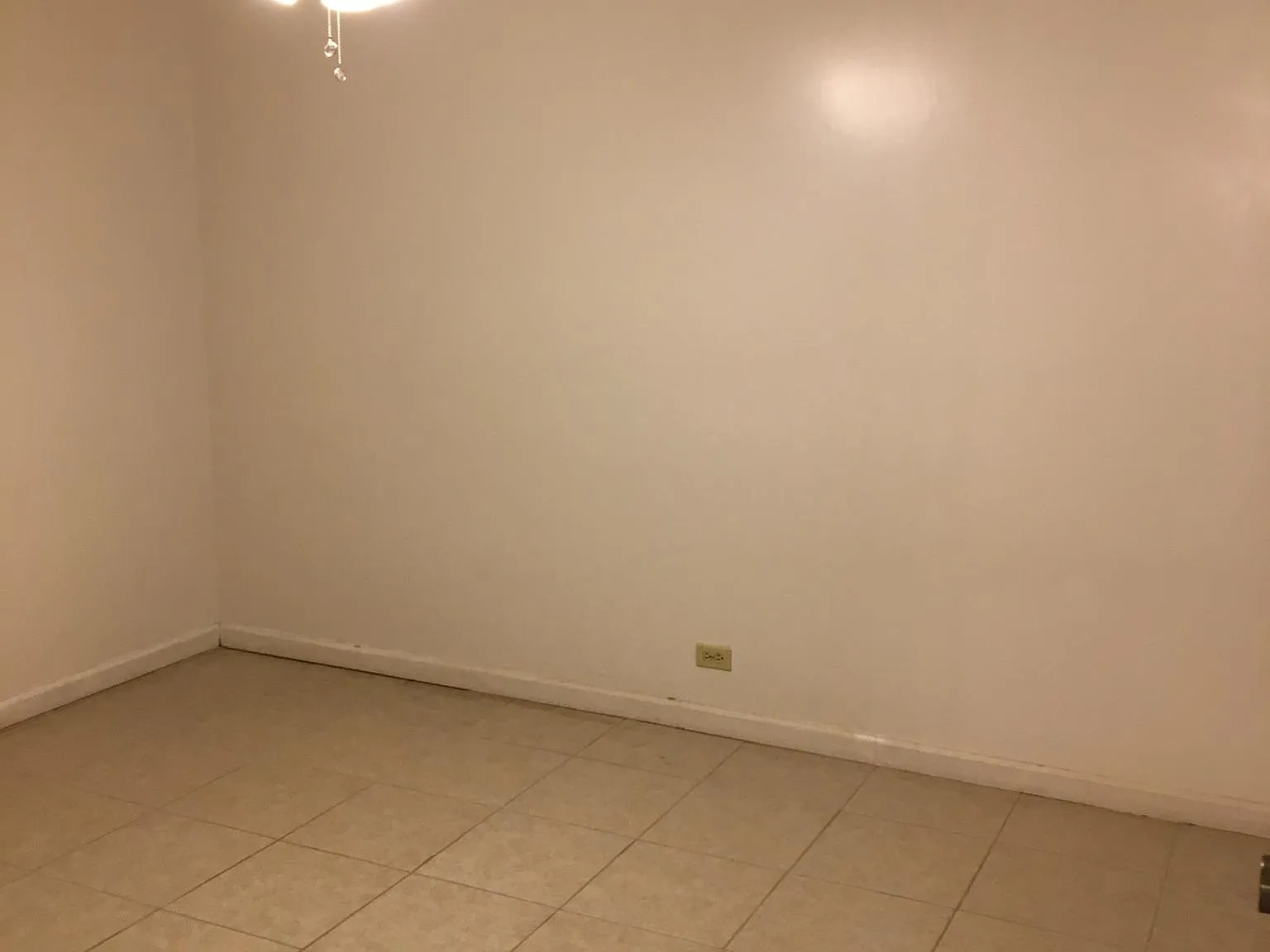 2 bed, 620 sqft, $2,300 — Photo 3
