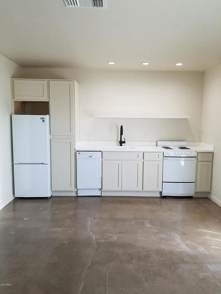 1 bed, 481 sqft, $1,150 — Photo 3
