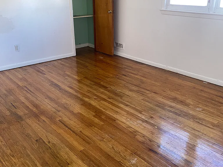 209-211 Paterson Ave #2 — Photo 10