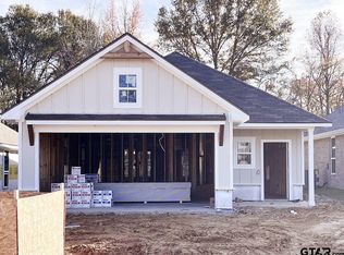 212 Blue Bird Ln, Mineola, TX 75773