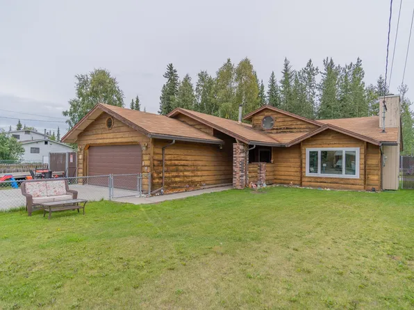 1512 Evergreen St, Fairbanks, AK 99709