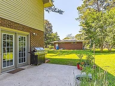 5th image of 7625 Boriss Dr