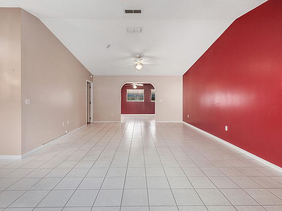 2nd image of 10090 SE 179th Pl