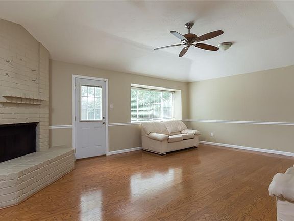 4th image of 5513 Sugar Creek Dr