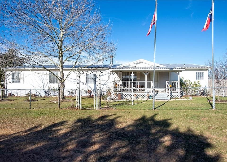 1st image of 372 Hofferek Rd