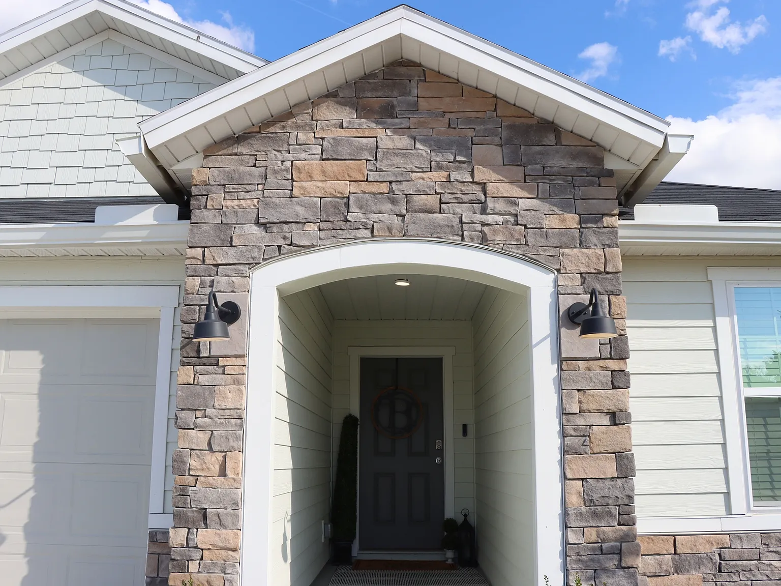7223 Hawkes Bend St - 1 — Photo 3
