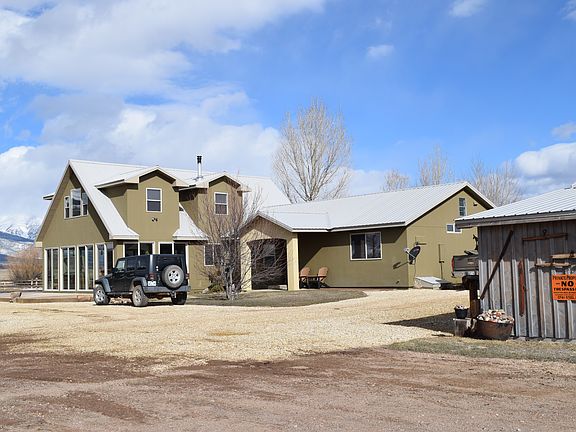 2nd image of 1017 County Road 118