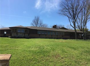 2422 Skyline Dr, Irving, TX 75038