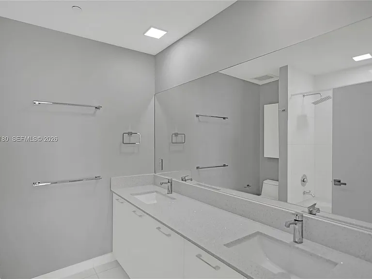 950 Brickell Bay Dr #4610 — Photo 18
