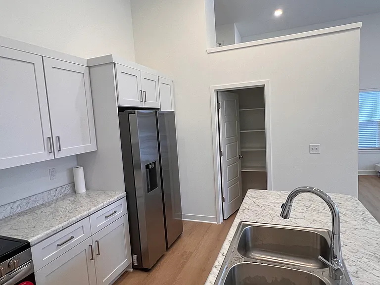 3718 SW Knoxville Ct — Photo 7