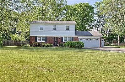 1st image of 8528 W Lockerbie Dr