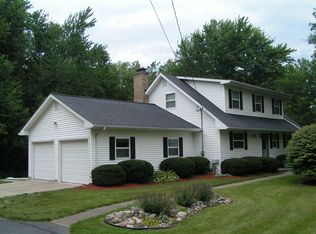 10649 Nixon Rd, Grand Ledge, MI 48837