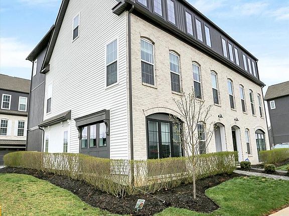 2nd image of 3145 Grove Ct