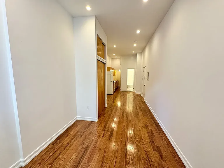 35 Carmine St #18 — Photo 6