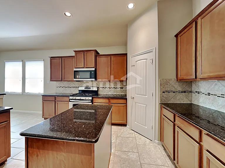 7446 Durango Creek Dr — Photo 3