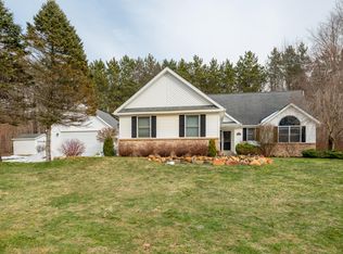 7696 Stoney Creek Dr, Augusta, MI 49012