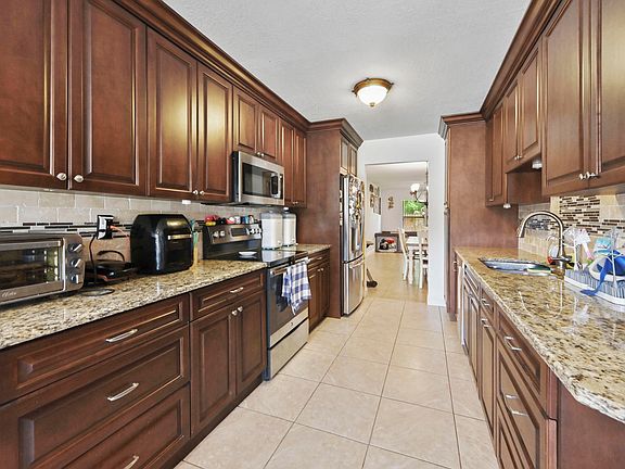 3rd image of 11901 Donlin Drive