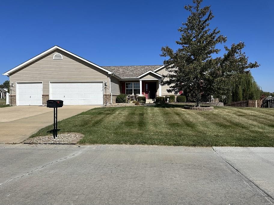 1st image of 501 Glen Eagle Dr