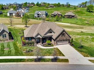 399 Indian Cave Dr, Loudon, TN 37774