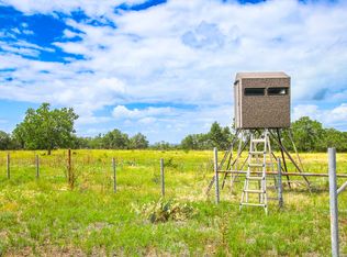 230 Old Roeder Rd, Harper, TX 78631