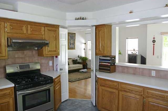 2nd image of 108 Orchard Ln