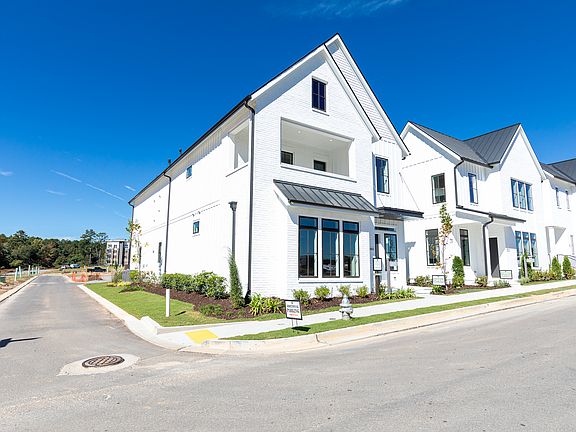 Photos are of model home, not actual home. Features may vary.