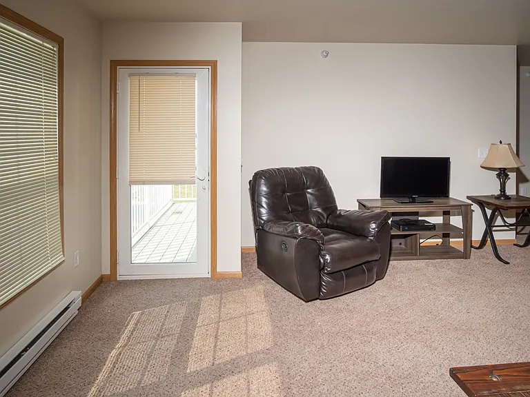 Stanley Apartments — Photo 13
