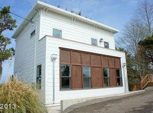 3141 NW Port Dr, Lincoln City, OR