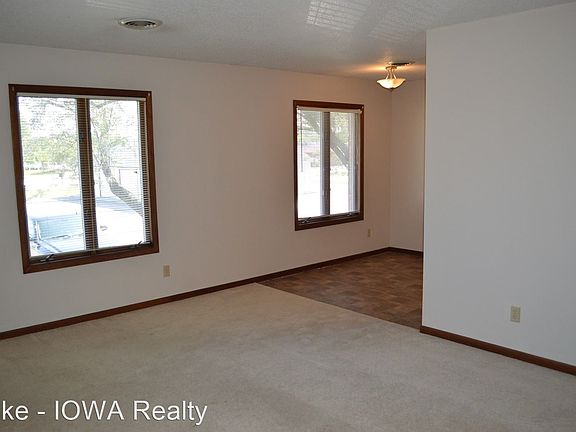 2nd image of 1402 N 24th St #B5
