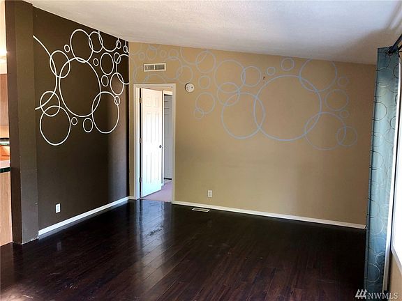 3rd image of 4082 Road E.9 NE